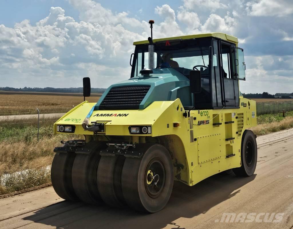 Ammann ART 240 مداحل ذات إطارات هوائية