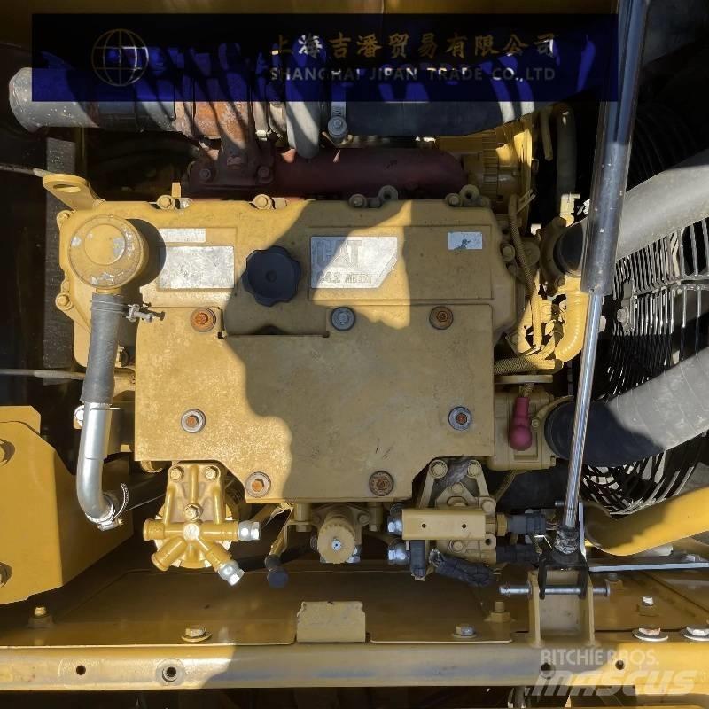 CAT 312 D حفارات وسط 7 طن - 12 طن