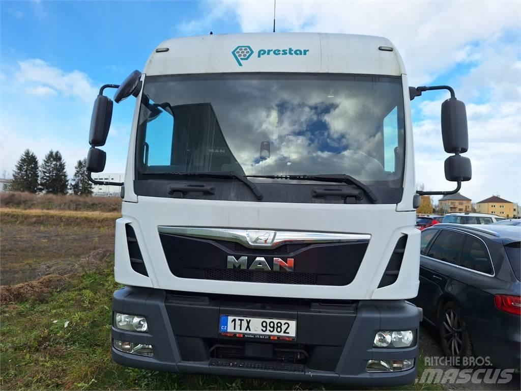 MAN TGL 12.250 شاحنات ذات هيكل صندوقي