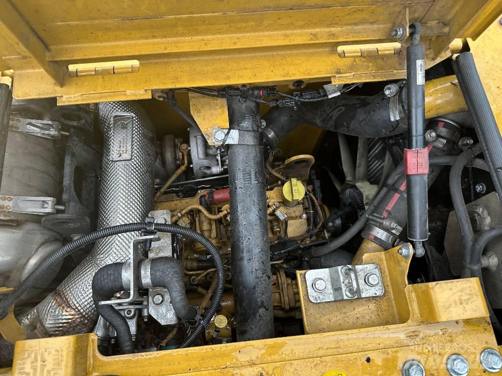 CAT 315 حفارات زحافة
