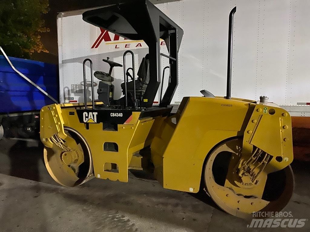 CAT CB 434 D مداحل ثنائية الاسطوانة