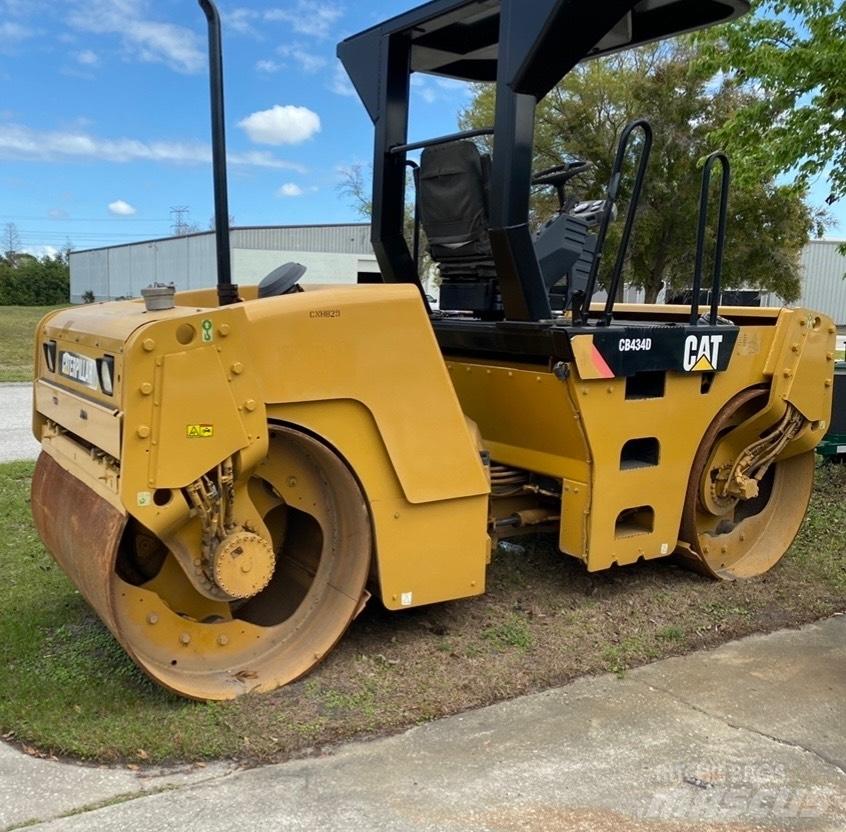 CAT CB 434 D مداحل ثنائية الاسطوانة