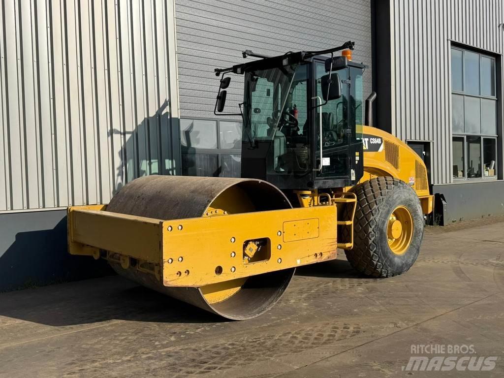 CAT CS64 مداحل أحادية الأسطوانة