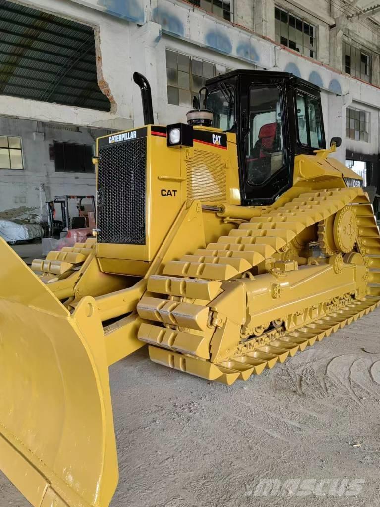 CAT D 6 R معدات تمهيد الطرق