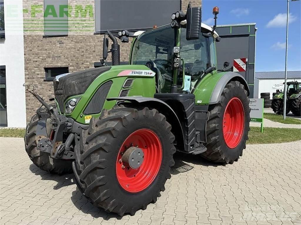 Fendt 724 vario s4 الجرارات