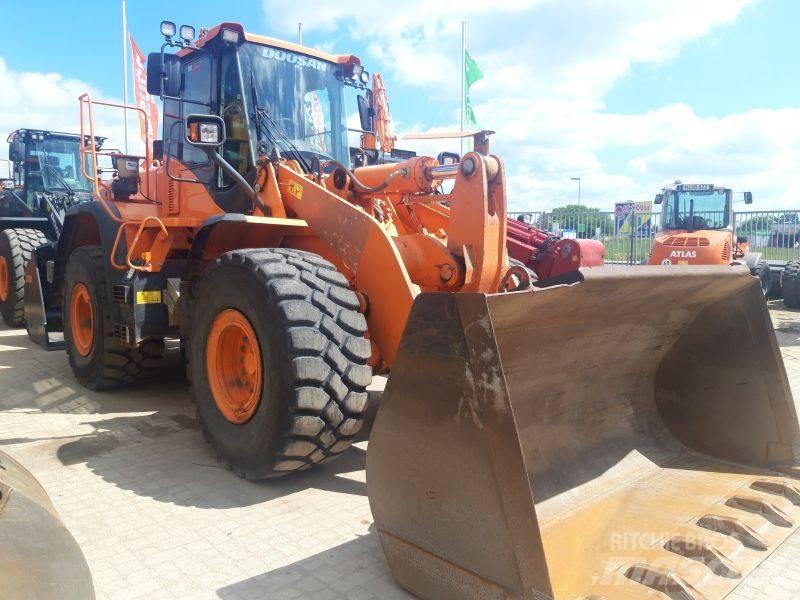 Develon DL350-5 لوادر بعجل
