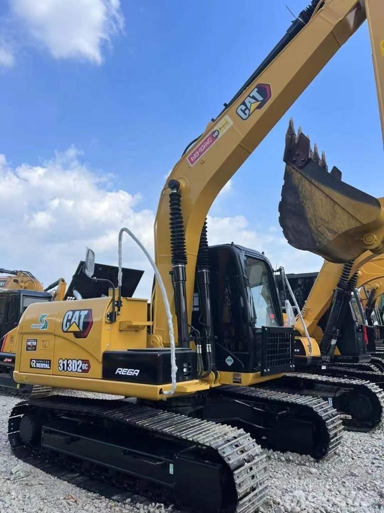 CAT 313 حفارات زحافة