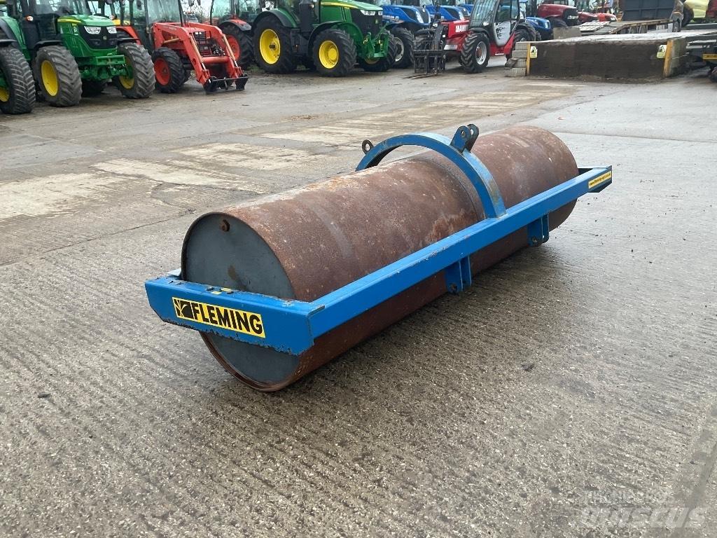 Fleming 8FT ROLLER مداحل