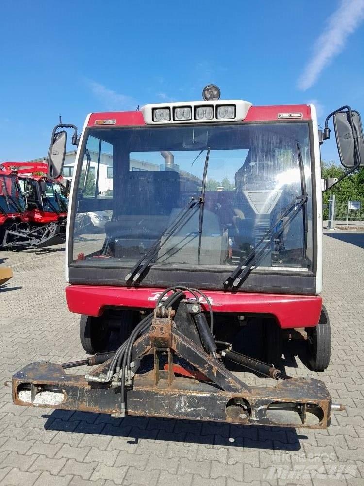 Prinoth T4S كاسحات جليد