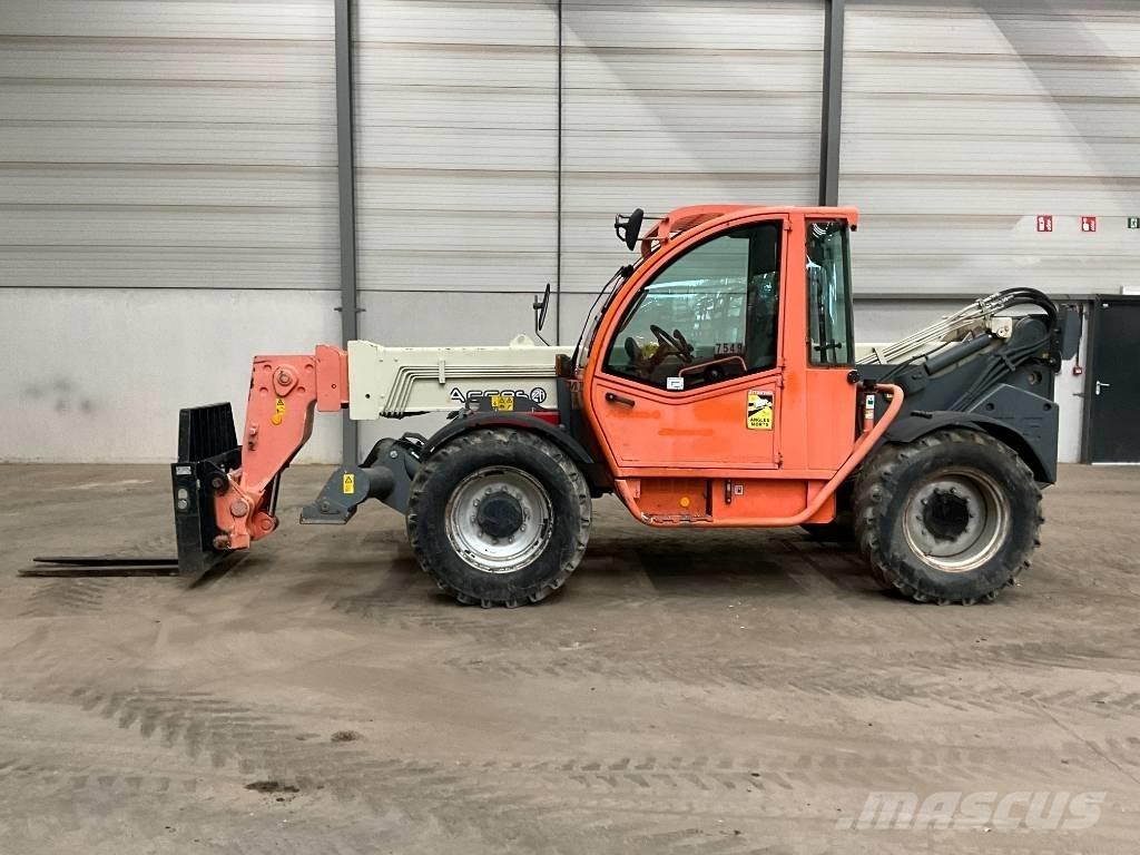 JLG 3513 مناولات متداخلة