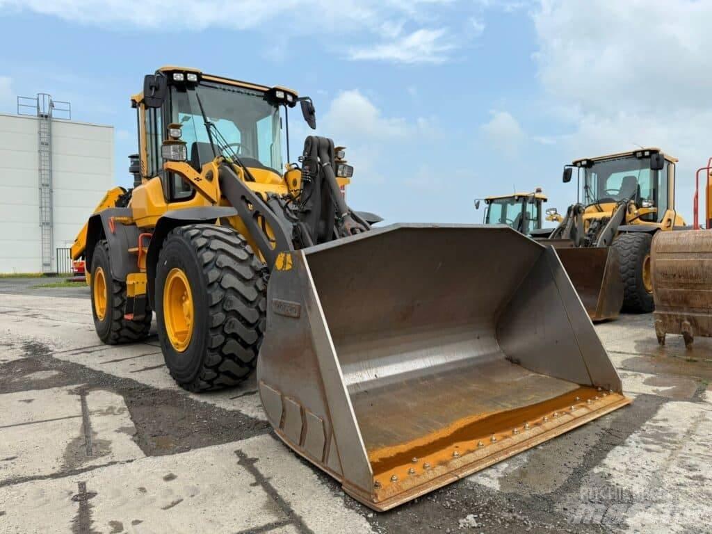 Volvo L90H لوادر بعجل