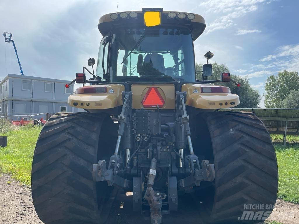 Challenger MT 775 E الجرارات
