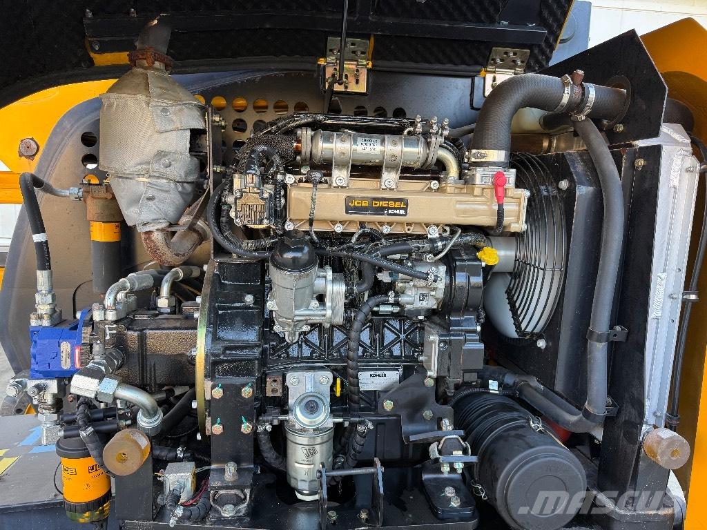 JCB AJ 48 D رافعات مقصية الشكل