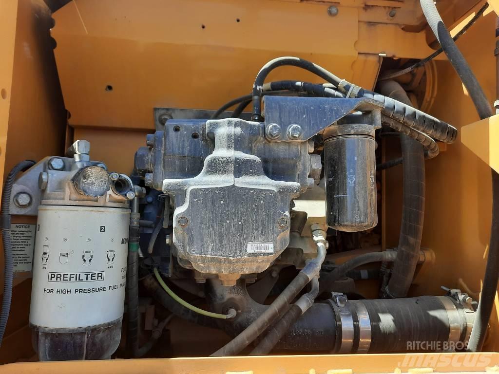 Komatsu PC 210 حفارات زحافة