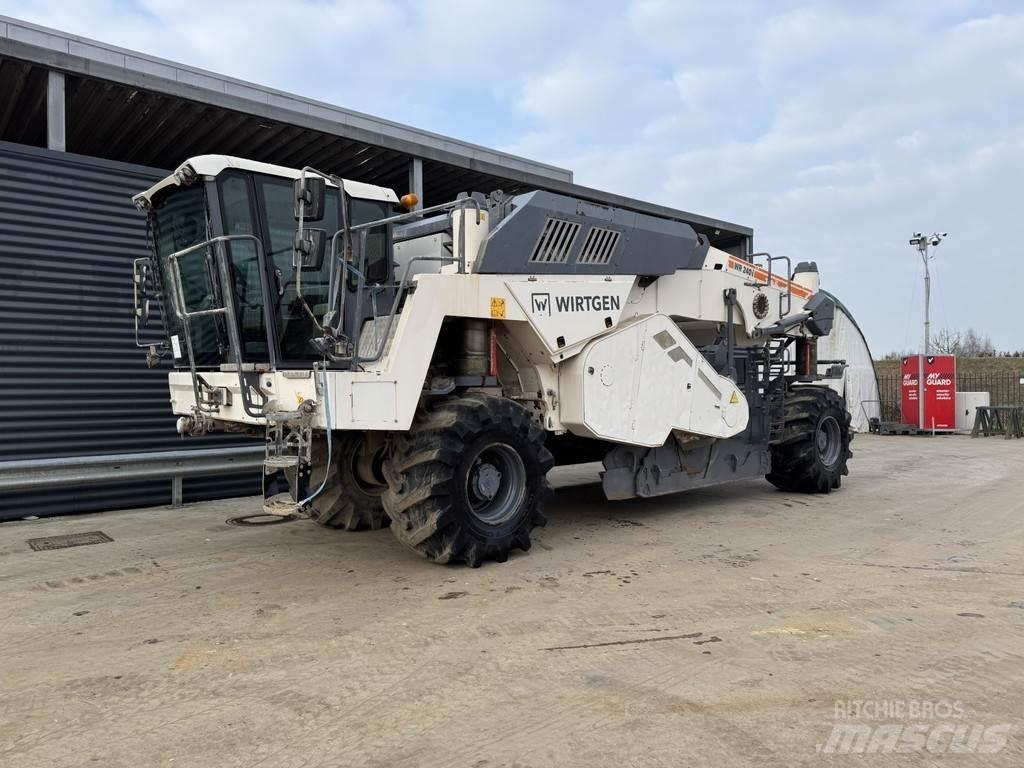 Wirtgen WR 240I معدات إعادة تدوير الأسفلت