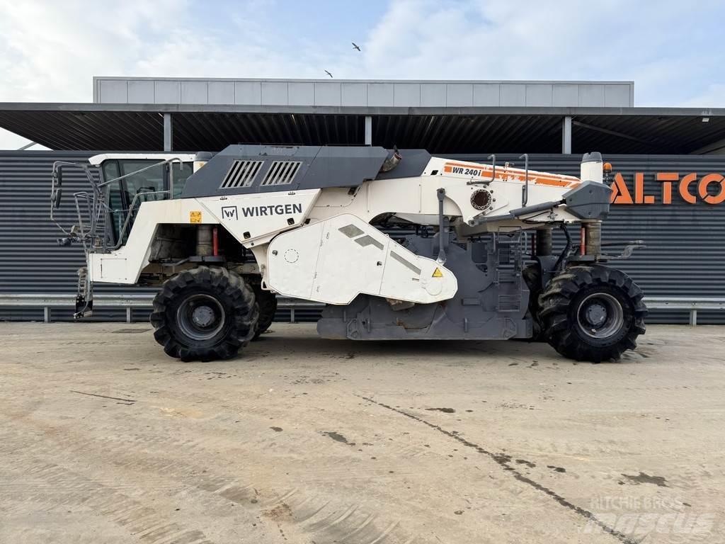 Wirtgen WR 240I معدات إعادة تدوير الأسفلت