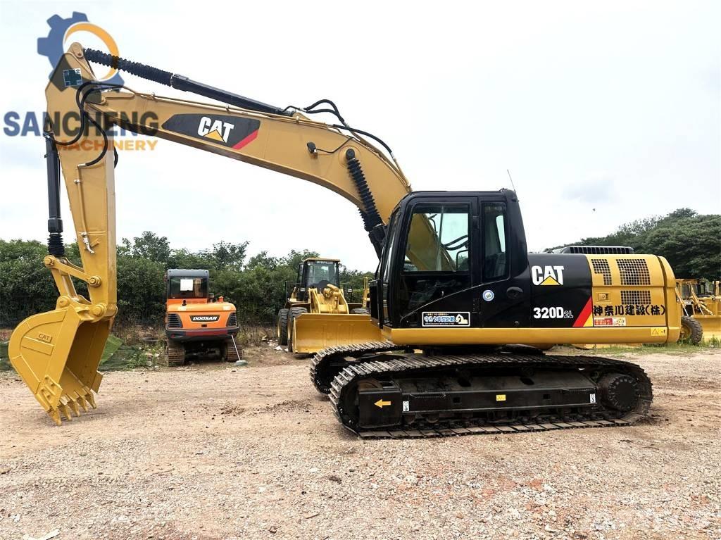 CAT 320 D2L حفارات زحافة