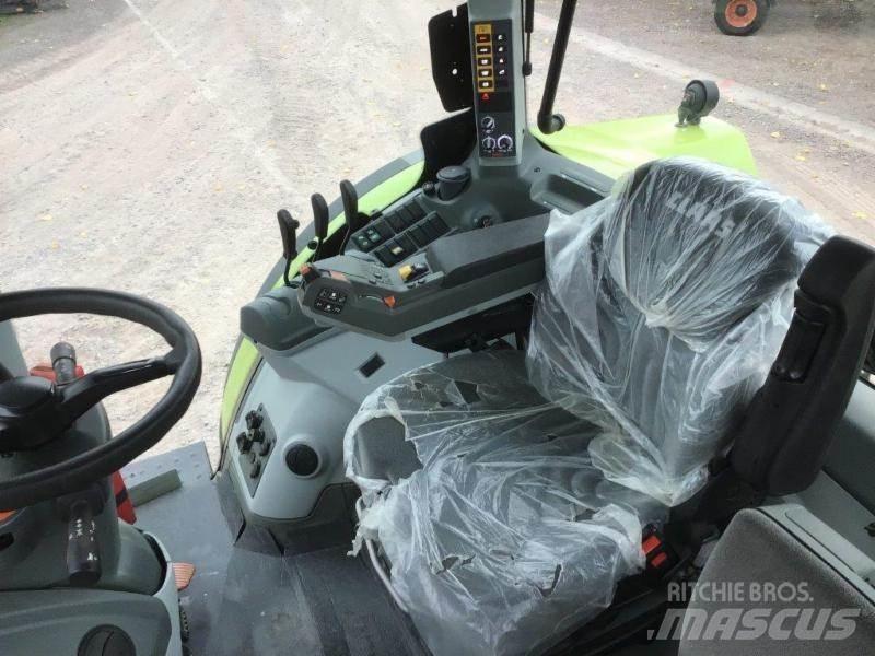 CLAAS ARION 510 الجرارات