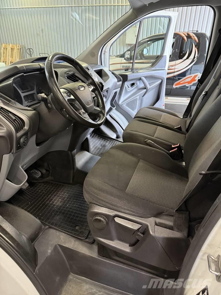 Ford Transit Custom شاحنة مقفلة