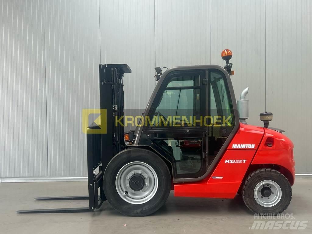 Manitou MSI 25 T شاحنات الديزل