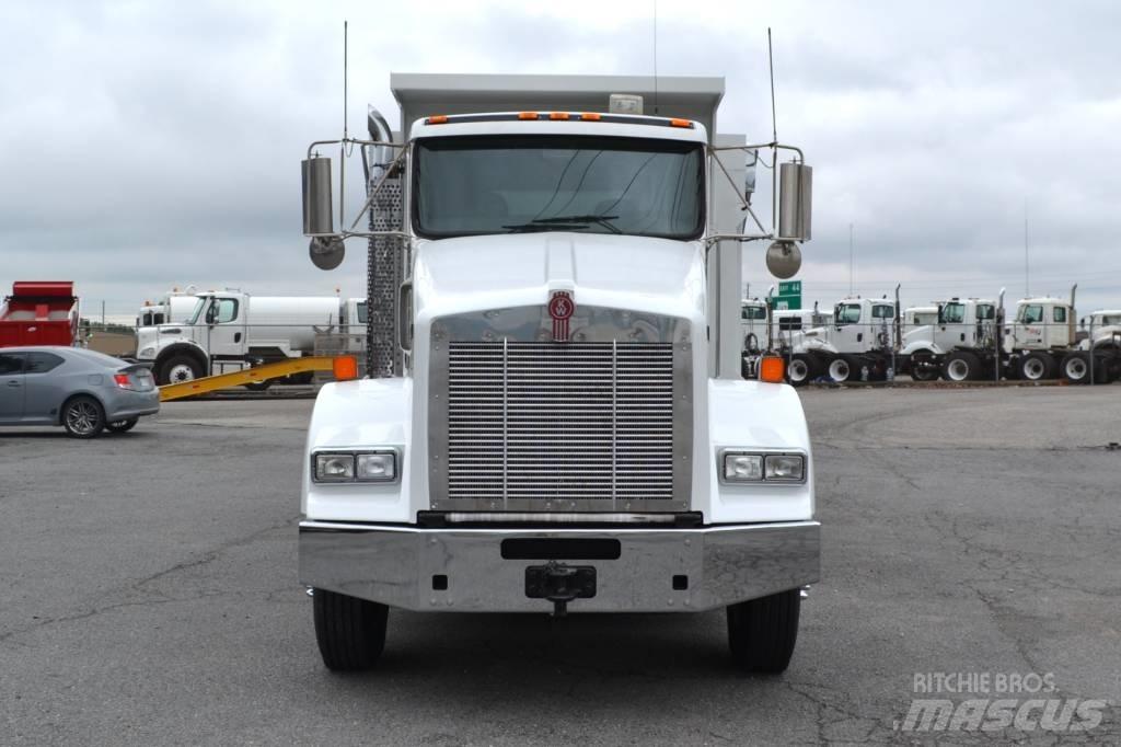 Kenworth T 800 شاحنات قلابة