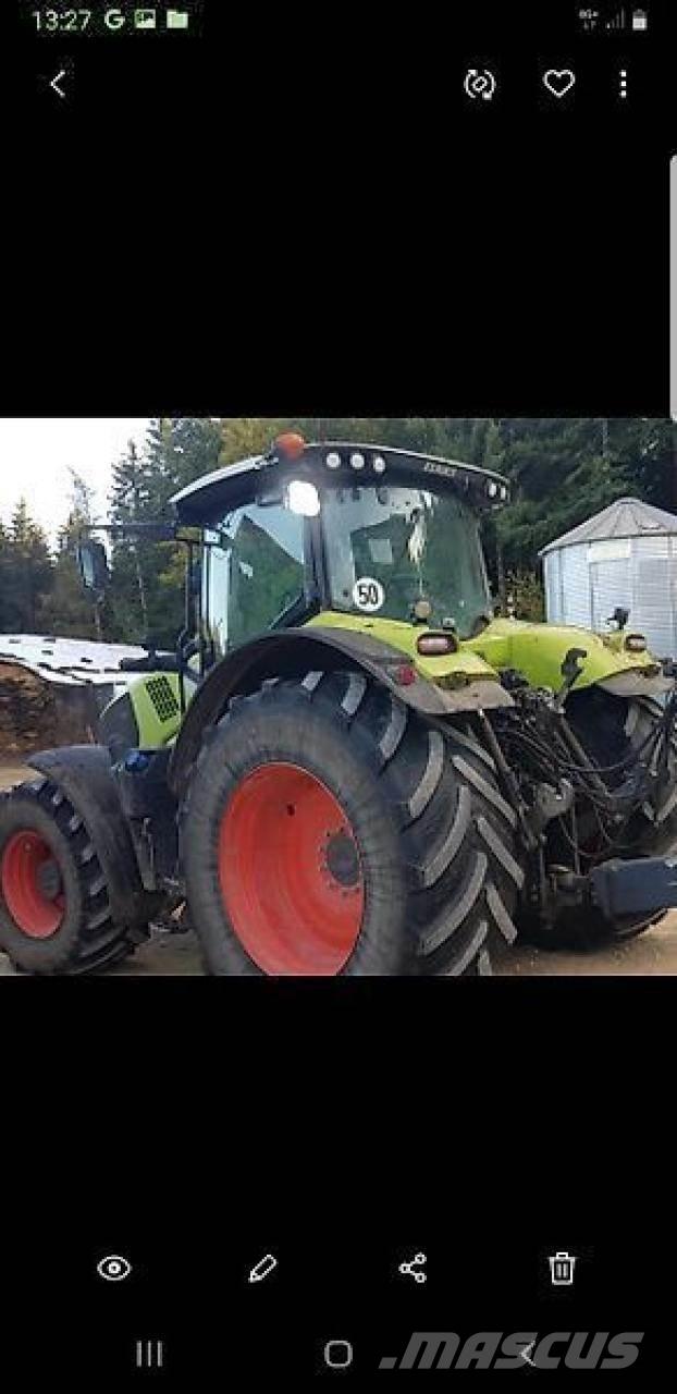 CLAAS axion 870 الجرارات
