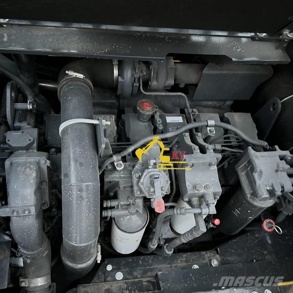 Komatsu PC 450-8 حفارات زحافة