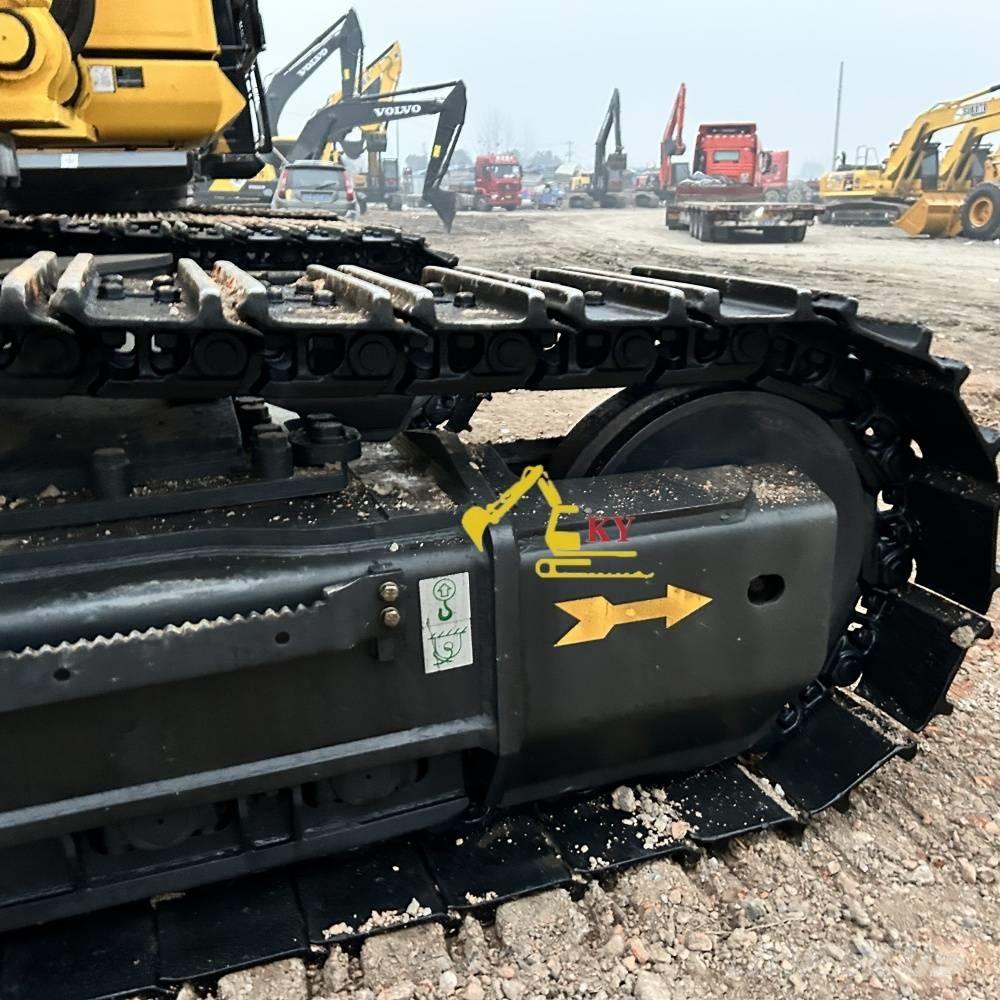 Komatsu PC 450-8 حفارات زحافة