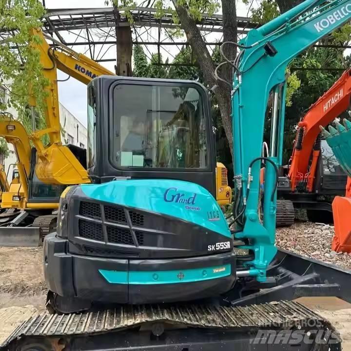 Kobelco SK55 حفارات زحافة