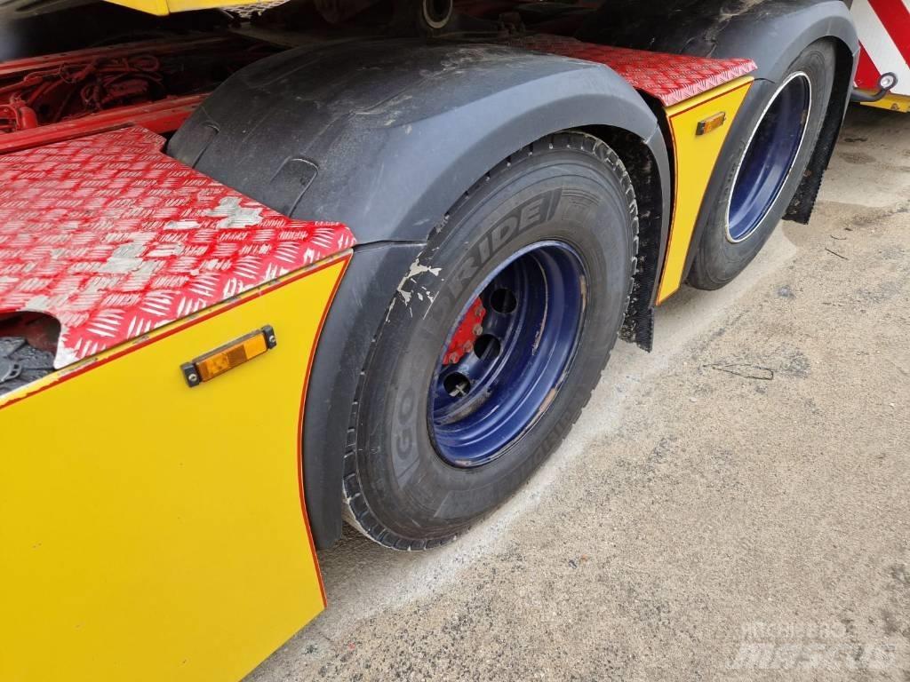 DAF XF 530 6x2 وحدات الجر