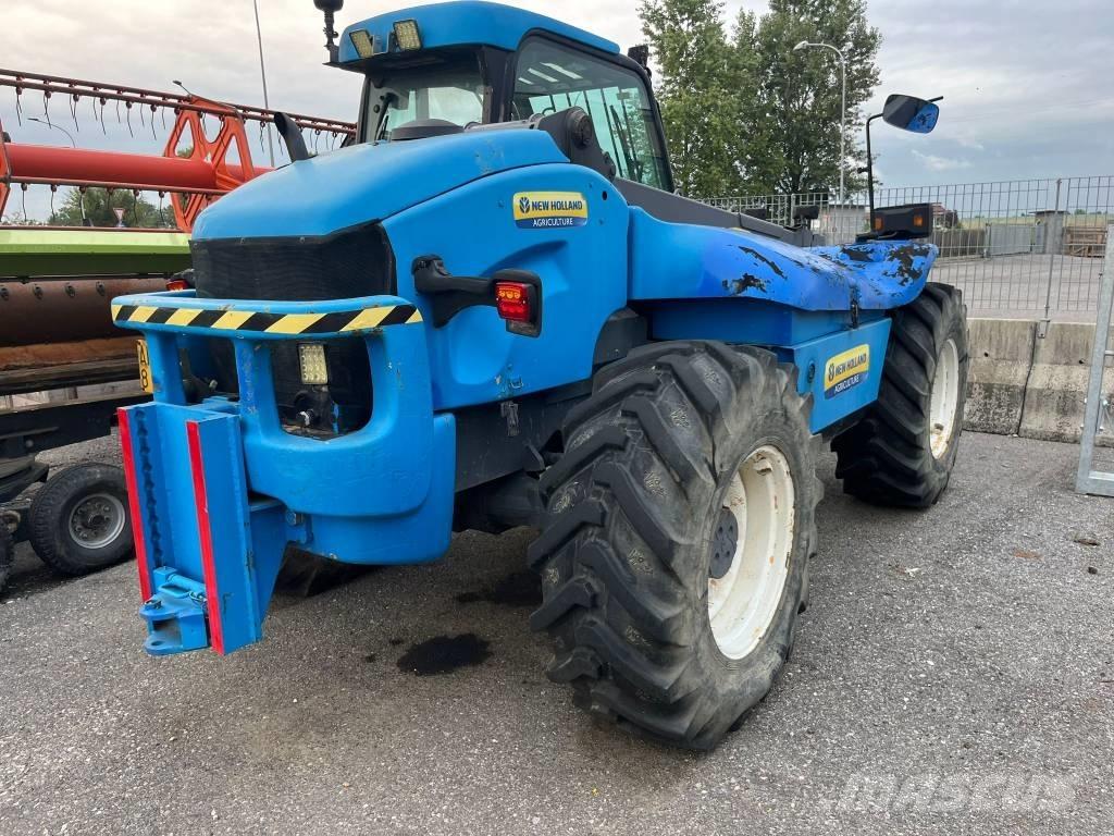 New Holland LM 430 معدات مناولة لأغراض الزراعة