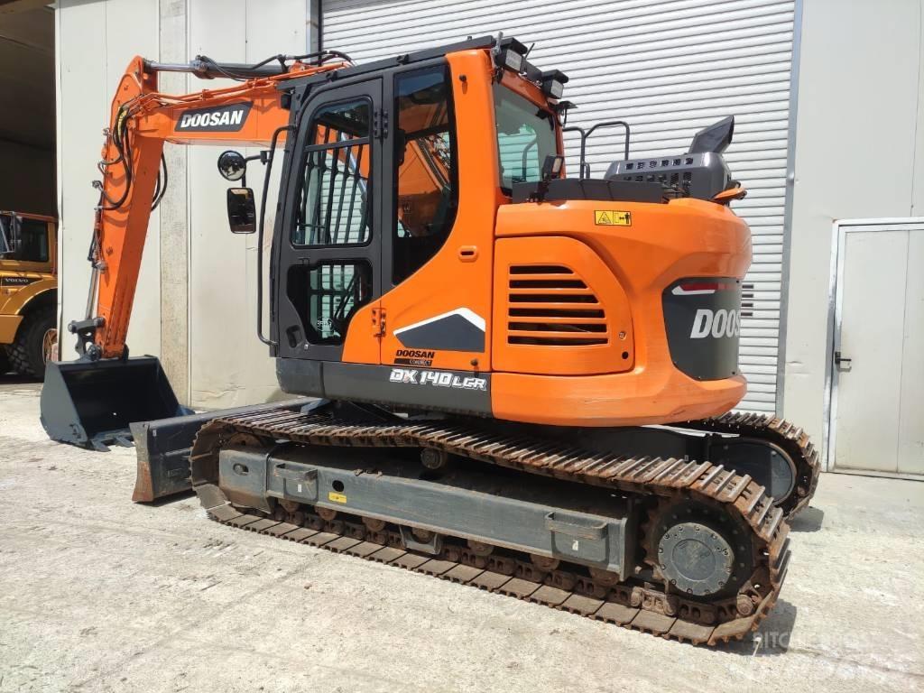Doosan DX 140 LCR-7 حفارات زحافة