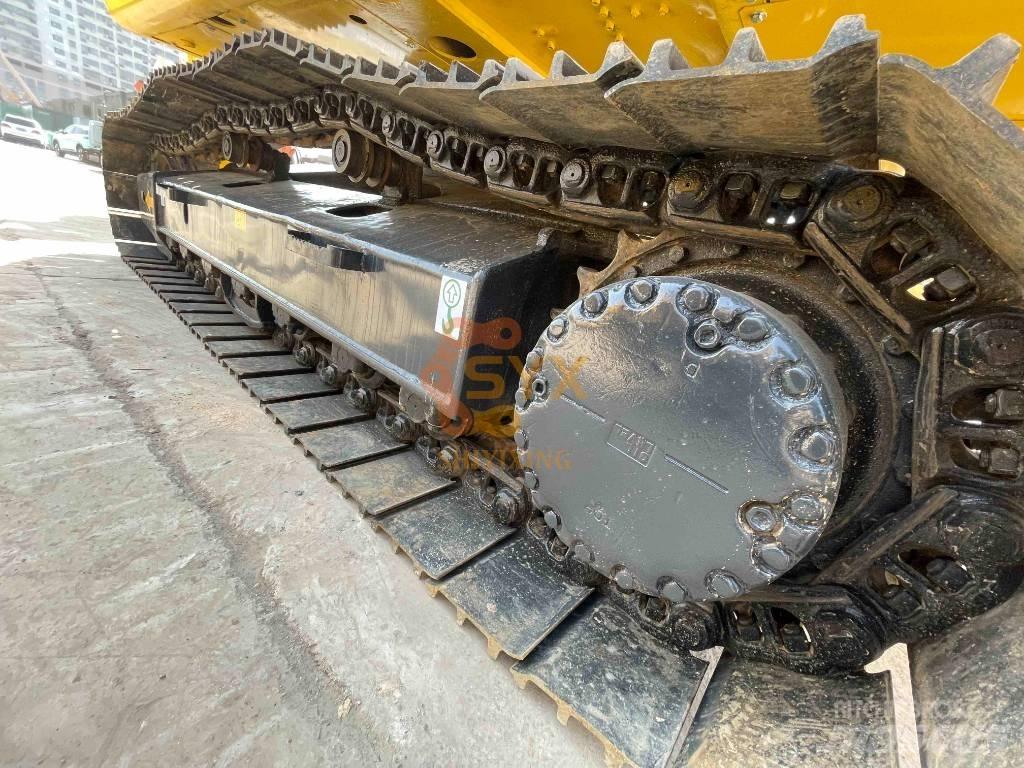 Komatsu PC200-7 حفارات زحافة
