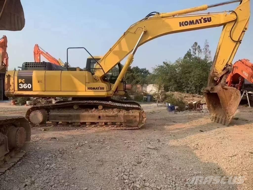 Komatsu PC 360 حفارات زحافة