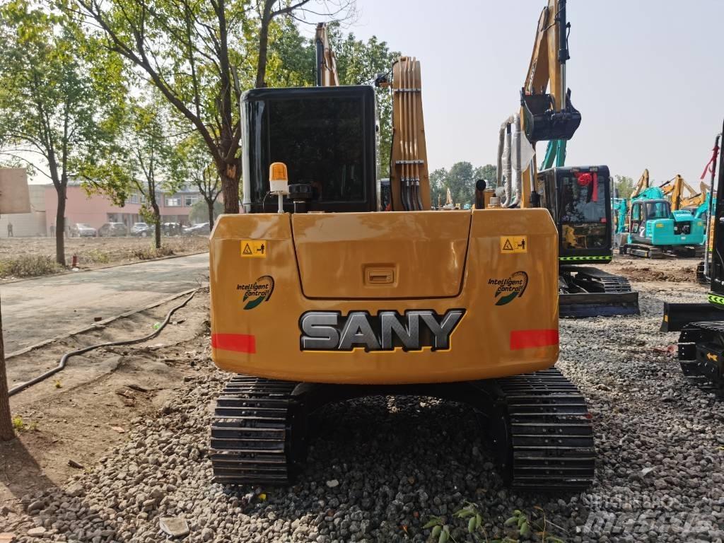 Sany SY 75 C حفارات زحافة