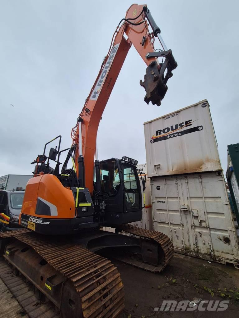 Doosan DX 235 LCR-5 حفارات زحافة