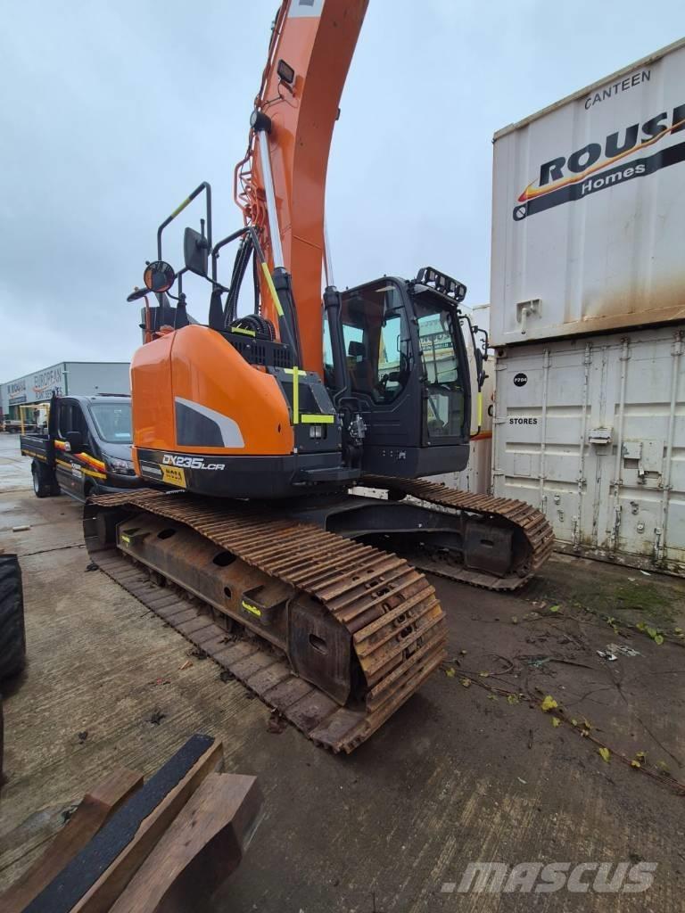Doosan DX 235 LCR-5 حفارات زحافة