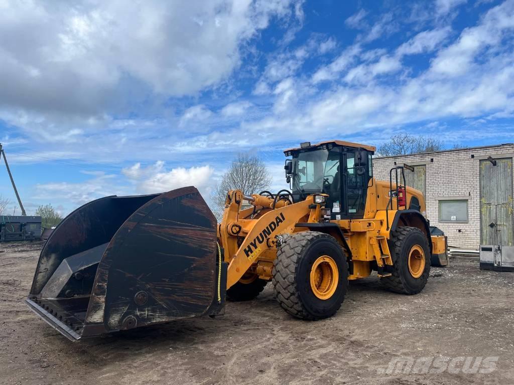 Hyundai HL 960 لوادر بعجل