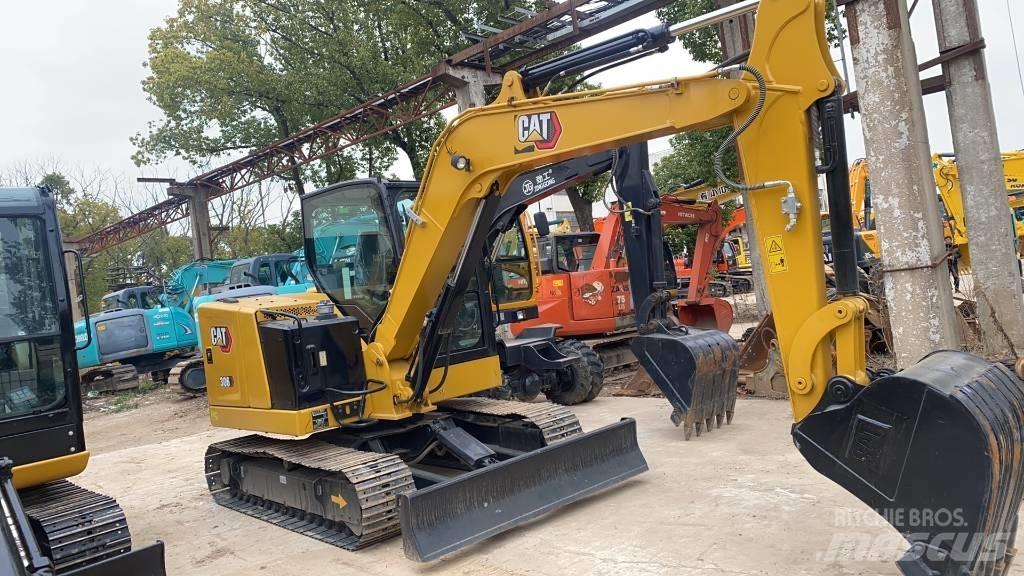 CAT 306 حفارات زحافة