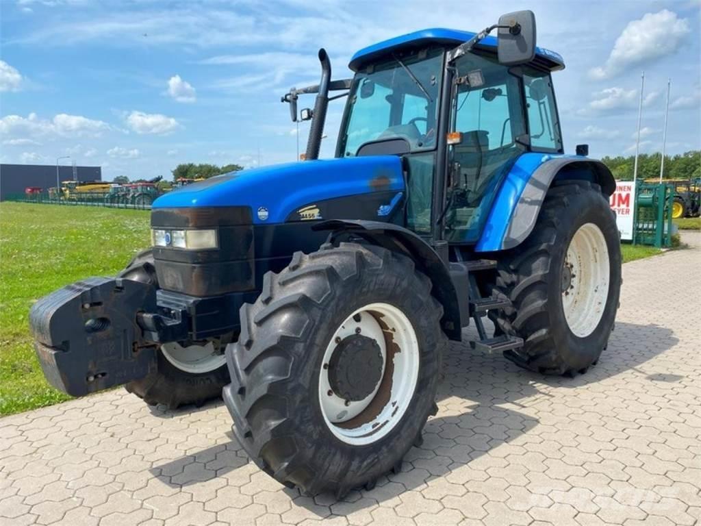 New Holland TM 155 الجرارات