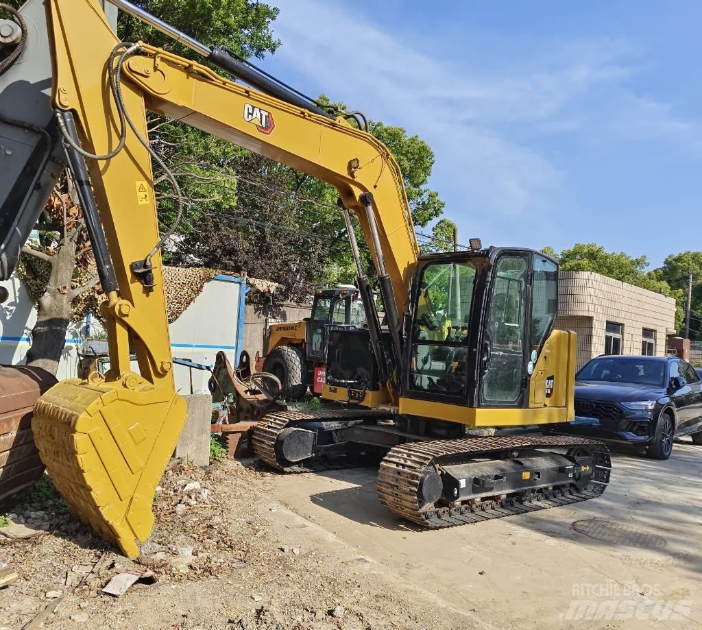 CAT 310 حفارات زحافة