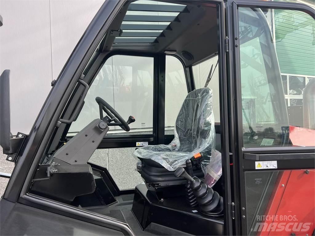 Manitou M50-4 شاحنات الطرق الوعرة