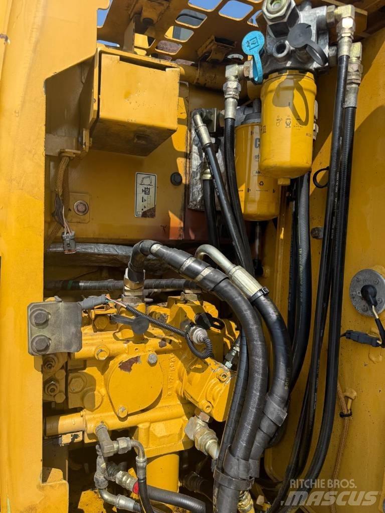 CAT 314 C حفارات زحافة
