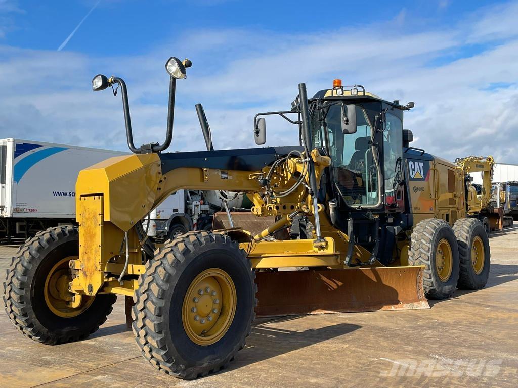 CAT 140M2 معدات تمهيد الطرق
