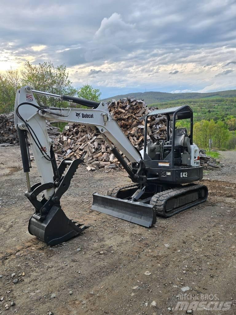 Bobcat E42 حفارات صغيرة أقل من 7 طن (حفارات صغيرة)