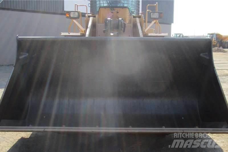 Lovol FL966F-II لوادر بعجل