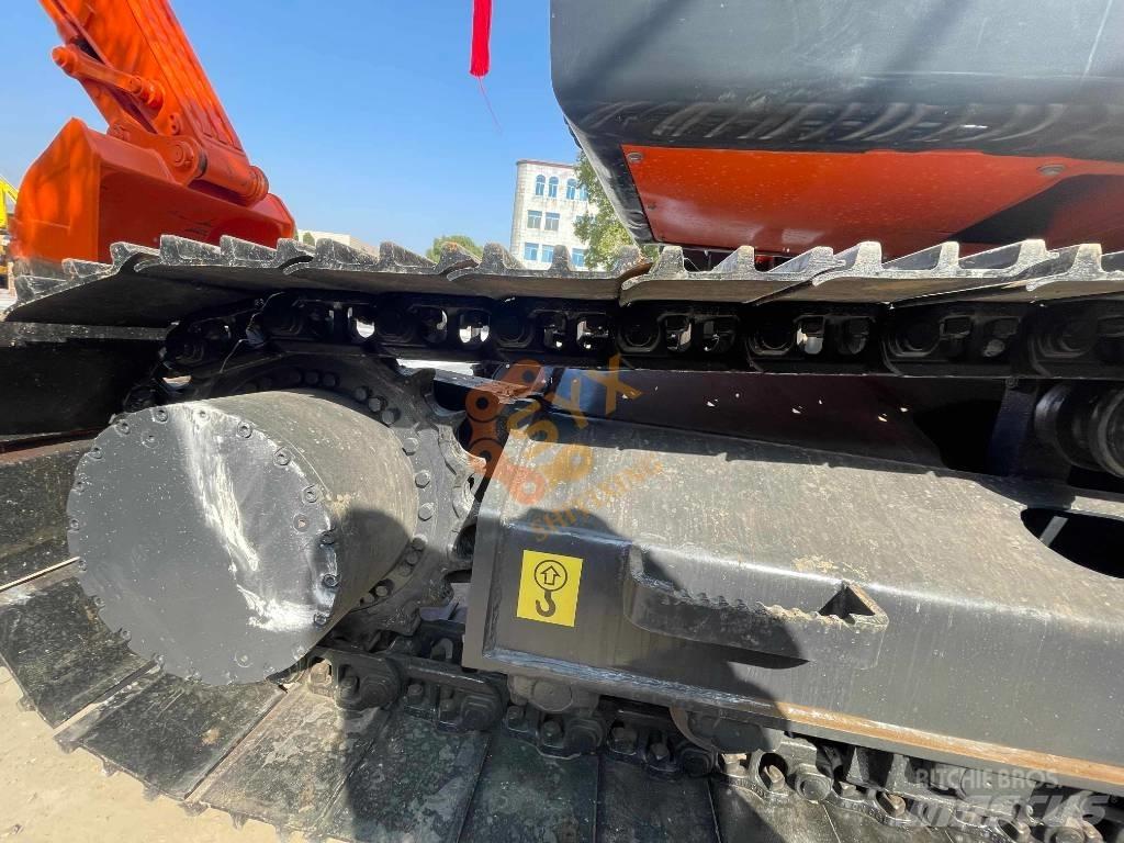 Doosan DX 225 LC حفارات زحافة