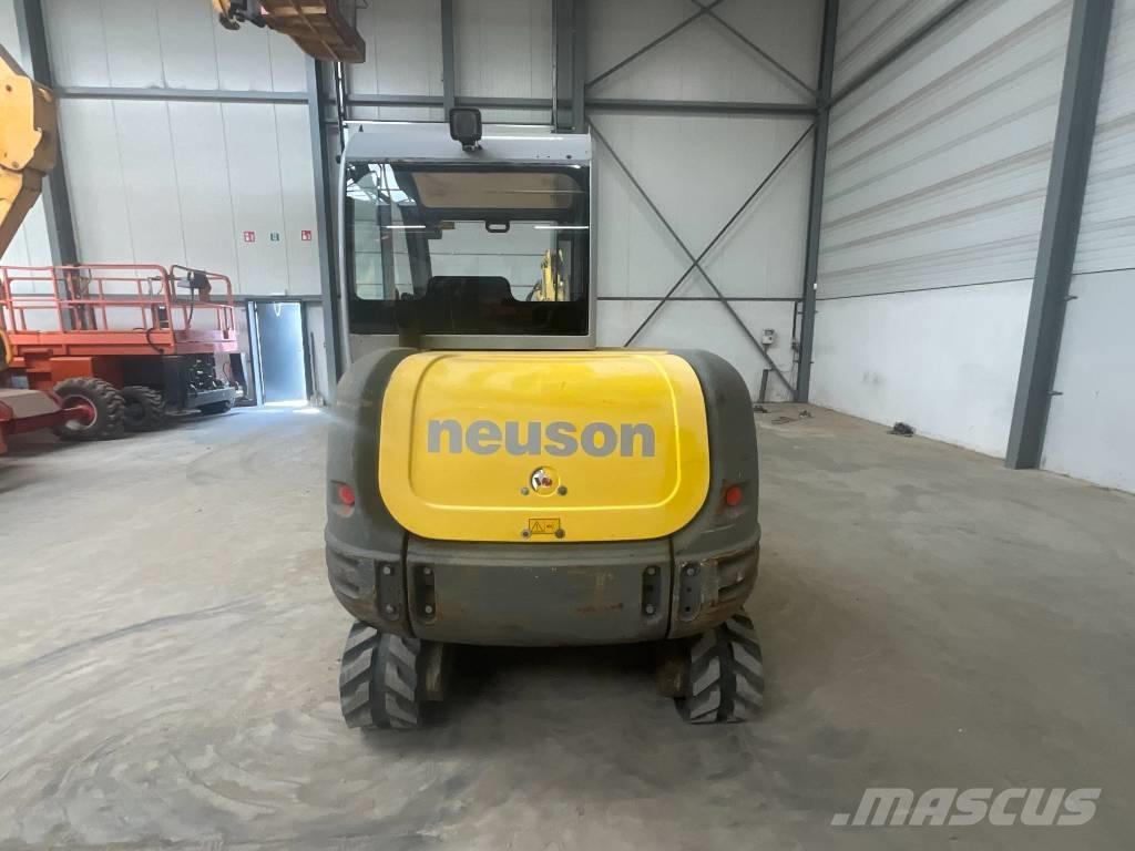 Neuson 3503 RD حفارات صغيرة أقل من 7 طن (حفارات صغيرة)