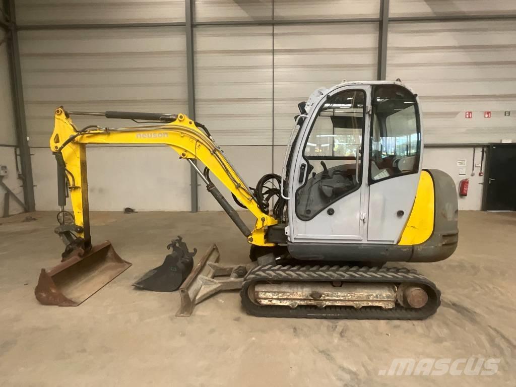 Neuson 3503 RD حفارات صغيرة أقل من 7 طن (حفارات صغيرة)