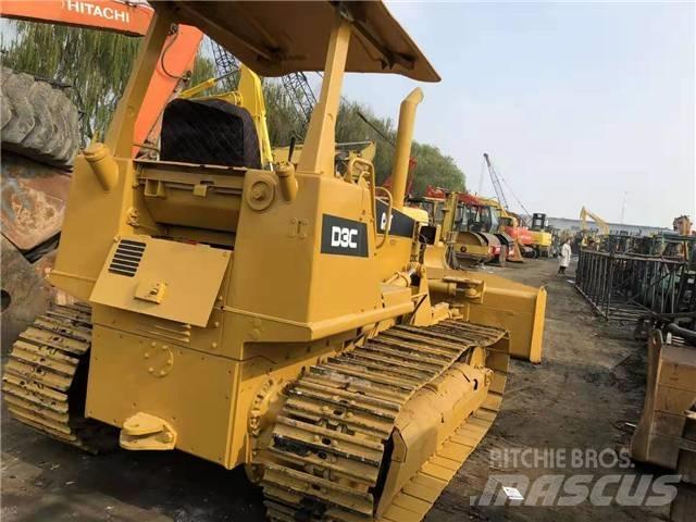 CAT D3C بلدوزرات مجنزرة